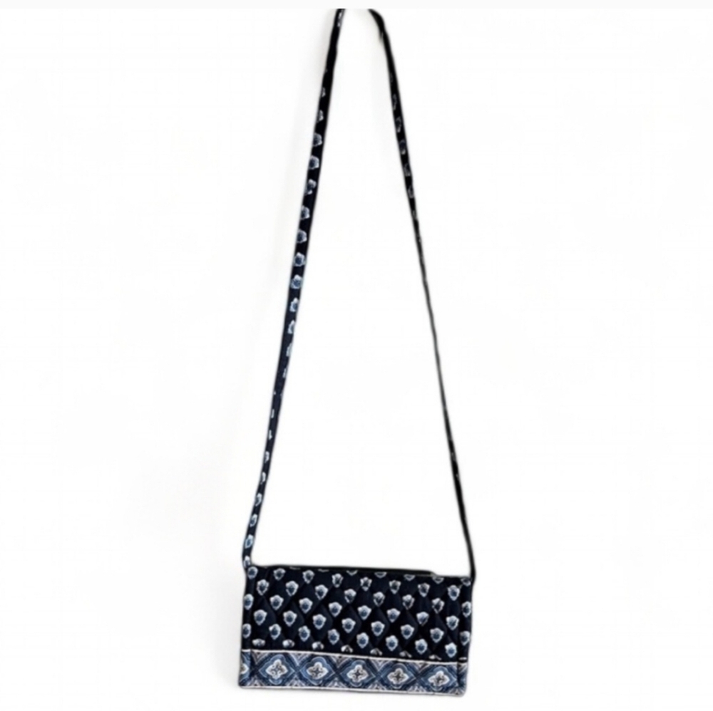 Vera Bradley Crossbody Nantucket Navy EIC - Picture 3 of 6